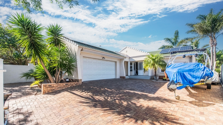 4 Bedroom Property for Sale in Welgelegen Western Cape